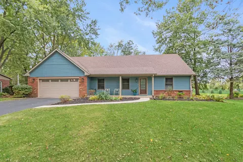 242 Beechmont Dr, Carmel, IN 46032