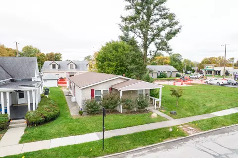 412 S Main St, Fortville, IN 46040