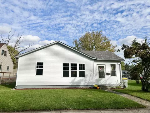 2204 Crystal St, Anderson, IN 46012