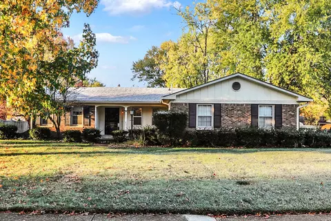 837 Mellowood Dr, Indianapolis, IN 46217