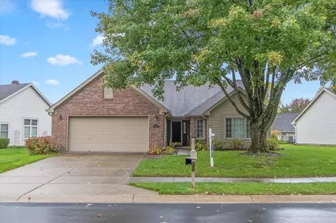 6335 Stratford Dr N, Fishers, IN 46038
