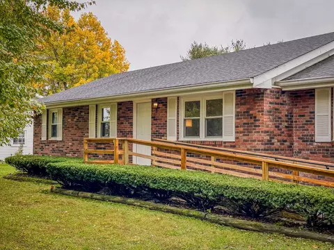 4382 N Drummond Dr, Columbus, IN 47201