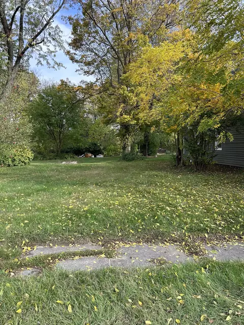 202 N Walnut St, Mount Summit, IN 47361 photo 4