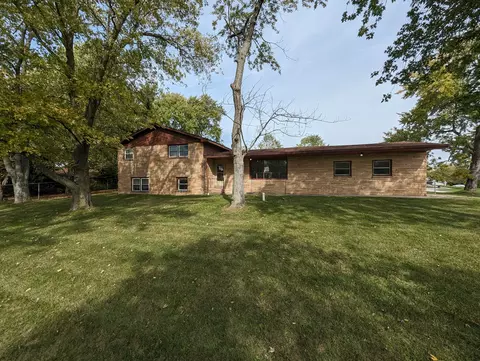 1208 E Royerton Rd, Muncie, IN 47303