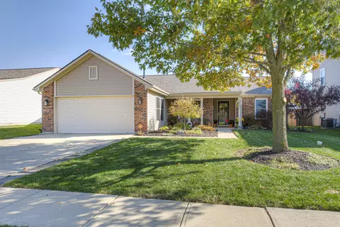 6889 N Denton Dr, Mccordsville, IN 46055