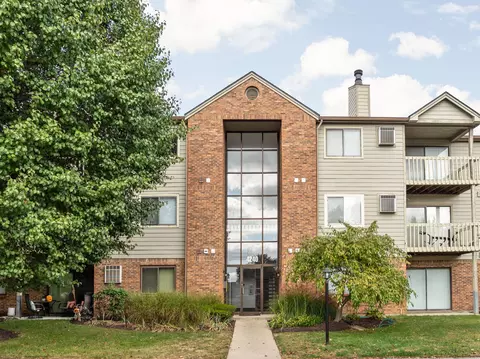4240 E Village Parkway Cir E #9, Indianapolis, IN 46254