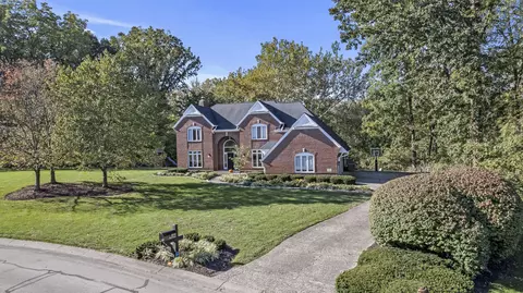 10111 Fox Trce, Zionsville, IN 46077