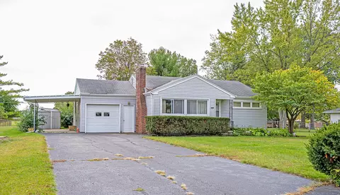 1811 Gillmore Dr, Fort Wayne, IN 46818