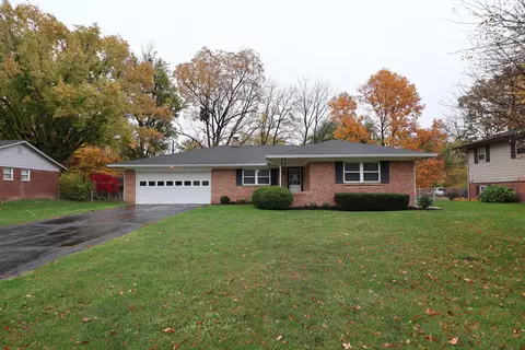 1345 Roseway Dr, Indianapolis, IN 46219