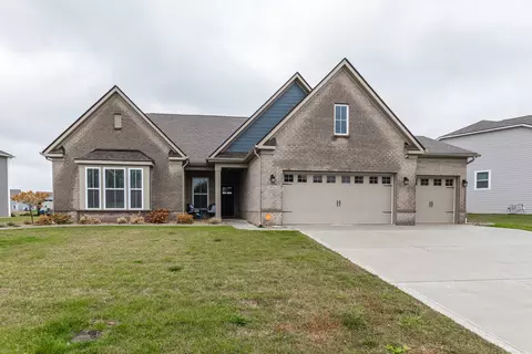 10744 Boulder Ridge Dr, Brownsburg, IN 46112