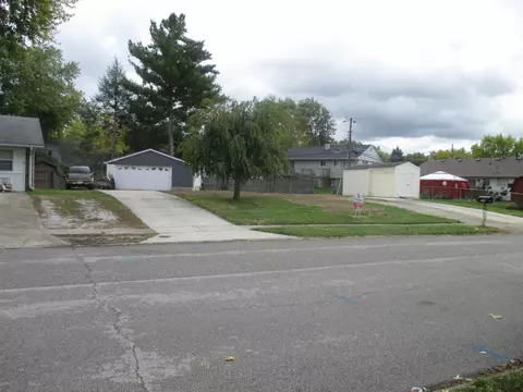 959 Ridgewood Dr, Plainfield, IN 46168 photo 2