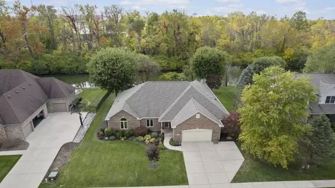 2534 Forest Hills Blvd, Greenwood, IN 46143