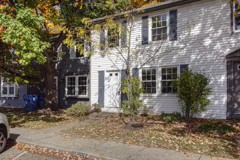 9509 Timber View Dr, Indianapolis, IN 46250