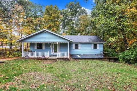 8620 S Ayres Dr, Nineveh, IN 46164