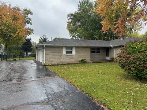 15 Fairfield Dr, Brownsburg, IN 46112