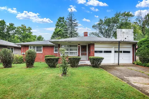 214 S 17th Ave, Beech Grove, IN 46107
