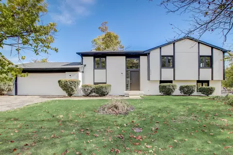 9035 Colgate St, Indianapolis, IN 46268