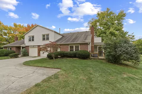 9262 Cinnebar Dr, Indianapolis, IN 46268