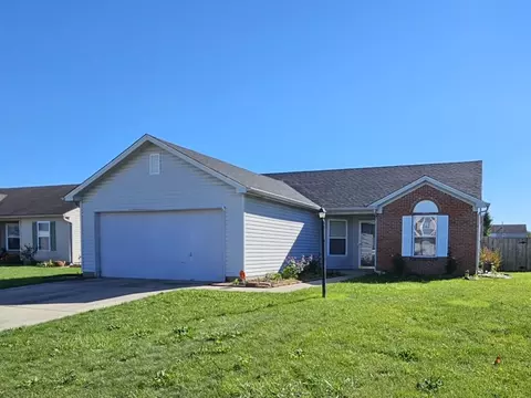 1695 Sweetwater Ln, Greenfield, IN 46140