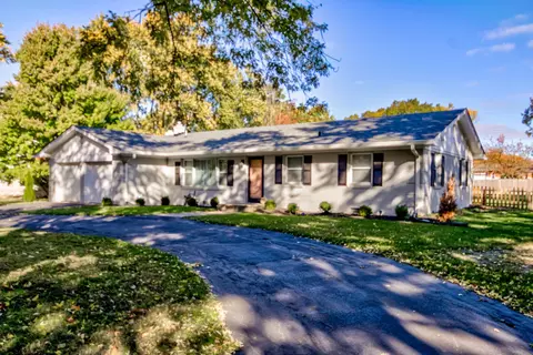 5126 E 70th St, Indianapolis, IN 46220