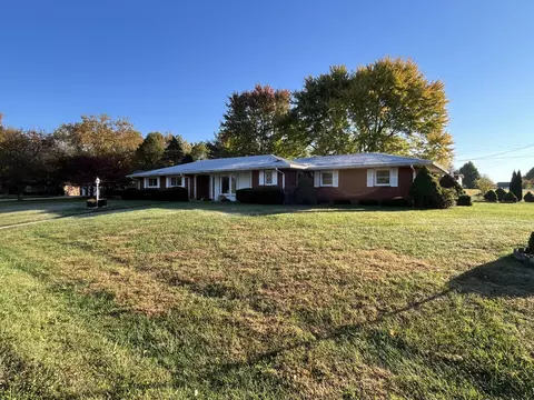 407 S Circle Dr, Brownstown, IN 47220