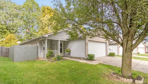 8910 Lighthorse Dr, Indianapolis, IN 46231