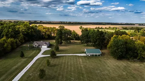8688 E 1050 N, Colfax, IN 46035