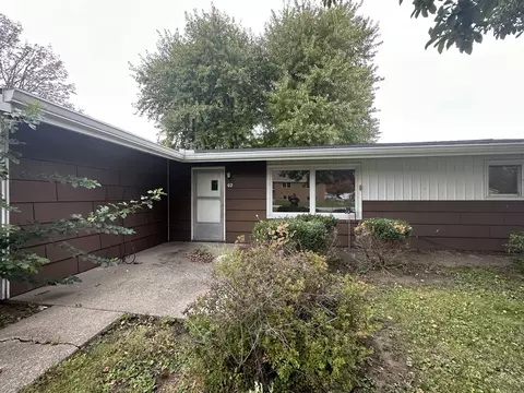 2 N Walnut St, Roachdale, IN 46172 photo 3