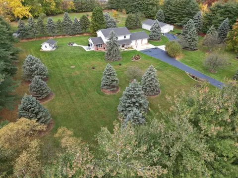 1300 Yates Ln, Avon, IN 46123