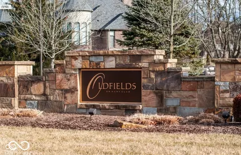 6859 Oldfields Ln, Zionsville, IN 46077