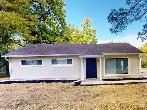 2218 W 65th St, Indianapolis, IN 46260