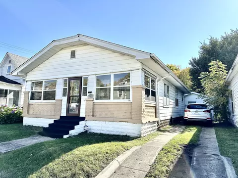 1455 Maple Ave, Terre Haute, IN 47804