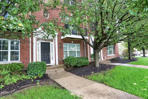 11900 Kelso Dr #2, Zionsville, IN 46077