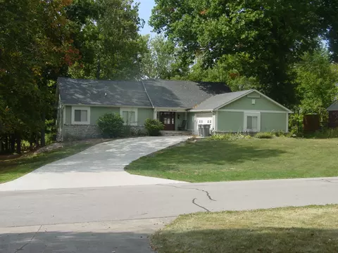 600 Oak Boulevard West Dr, Greenfield, IN 46140