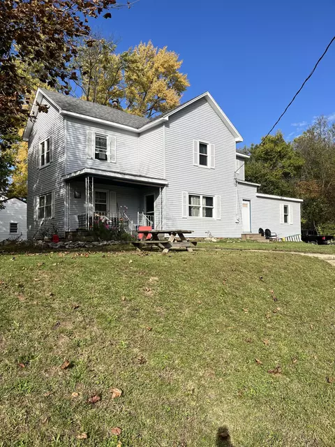 602 W Curtis St, Cayuga, IN 47928