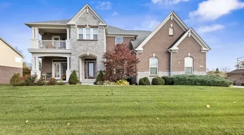 533 Foxboro Dr, Avon, IN 46123