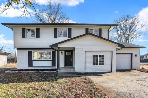 701 Laurel Ln, Fortville, IN 46040