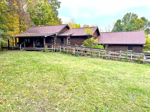 89 Heritage Dr, Spencer, IN 47460