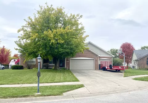8042 Stonereath Ct, Indianapolis, IN 46237