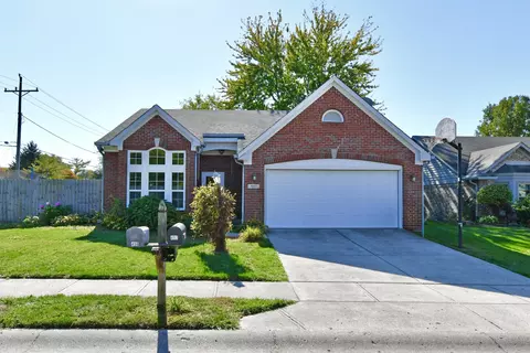 497 Polk Manor Dr, Greenwood, IN 46143