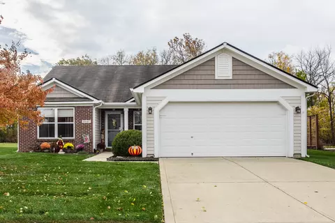 6127 Green Glade Dr, Whitestown, IN 46075