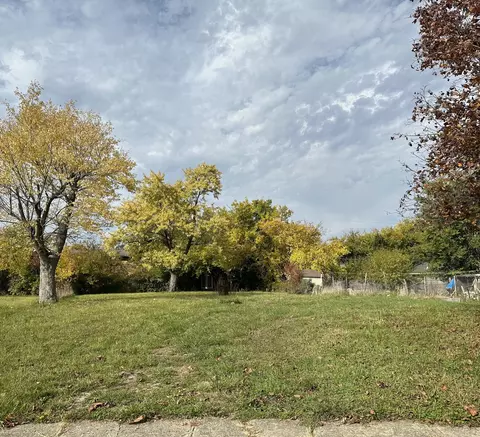 3932 Erickson Ct, Indianapolis, IN 46235