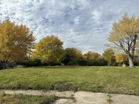 3926 Erickson Ct, Indianapolis, IN 46235