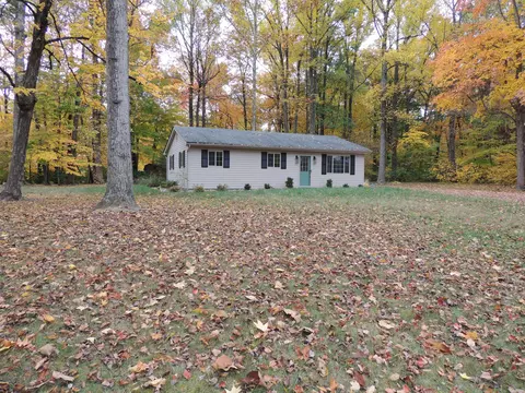 389 W Santee Dr, Greensburg, IN 47240