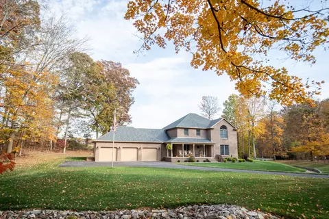 700 Woodfield Ct, North Vernon, IN 47265