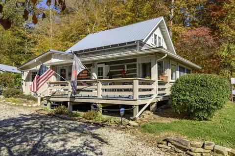 1650 Salt Creek Rd, Nashville, IN 47448