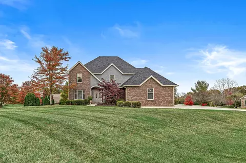 3364 Woodland Rdg, Columbus, IN 47201