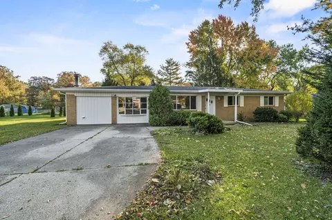 11007 Willowmere Dr, Indianapolis, IN 46280