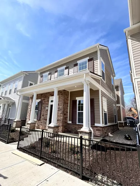 922 Templeton Dr, Carmel, IN 46032