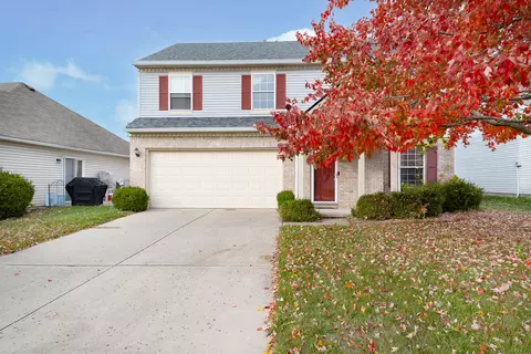 9404 Claymount Ln, Fishers, IN 46037